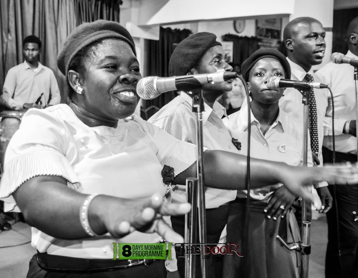 rccgregion53's tweet photo. 8 Days Morning Programme | The Door.
Day 4 | The Safety Place.
Choir Ministration.
Minstering : RCCG Lp 51 Mass choir.
Peace when trouble blows🎵🎶
Jehovah sees🎶
Jehovah knows🎵
#day4 #TheSafetyPlace #8DaysProgramme #8DaysMorningProgramme #8DaysMorningProgramme2023 #TheDoor https://t.co/h3dGC3eWYW