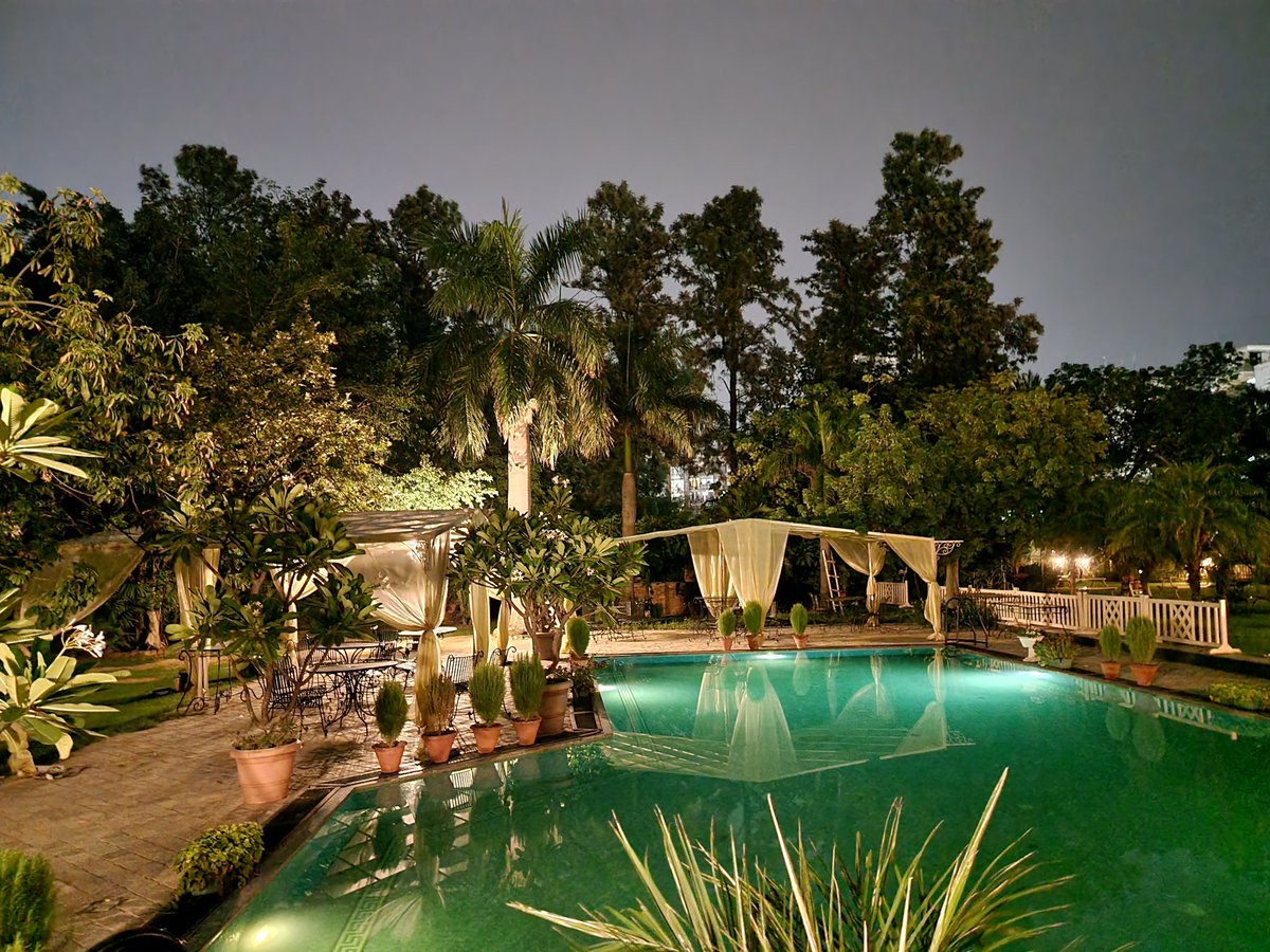 A #serene evening by the illuminated pool surrounded by lush #greenery

#enchantingecosphere