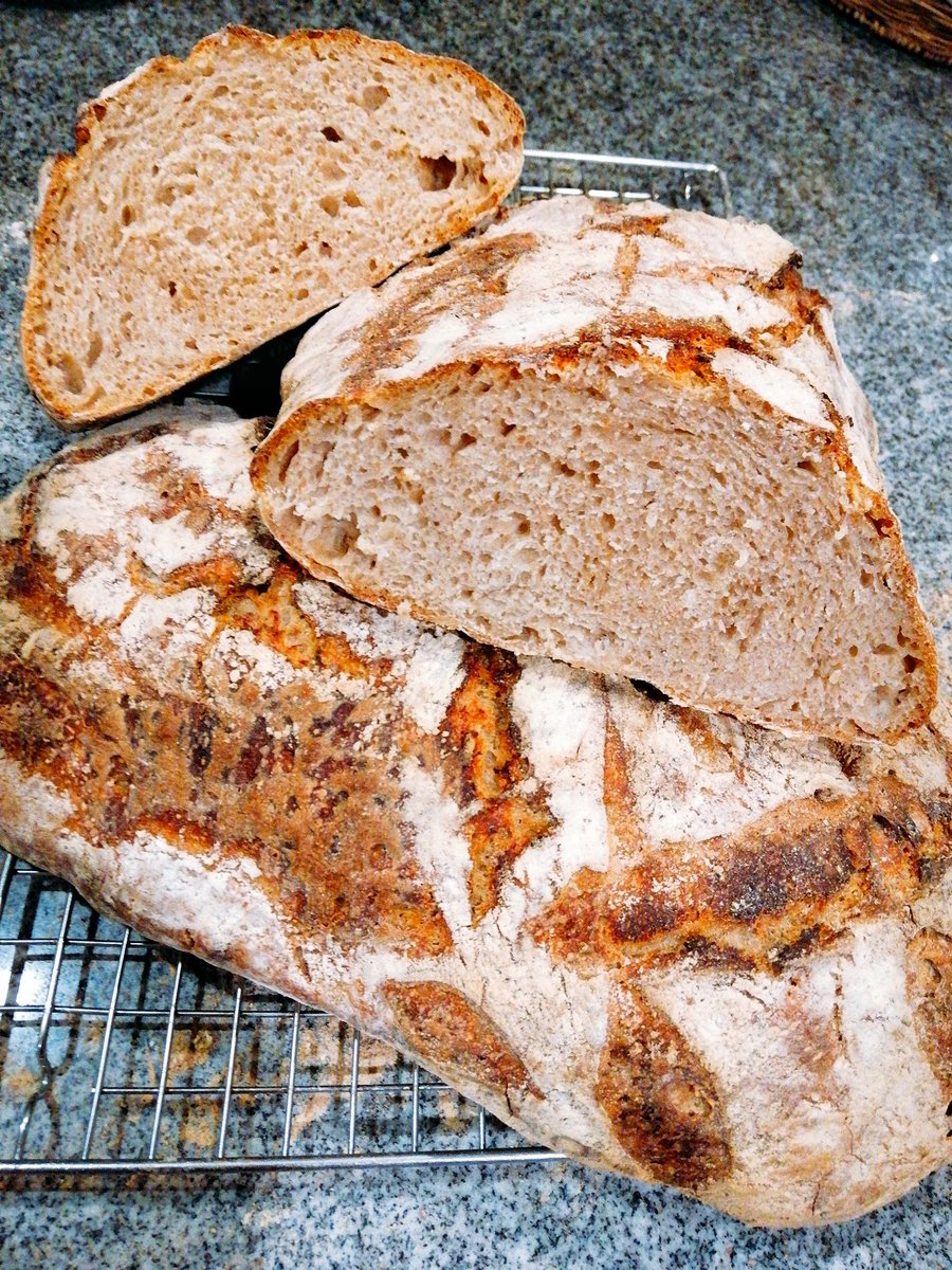 Cottagerose08's tweet photo. Homemade​ Pain​ des​ gaults​🍞 https://t.co/VS9t8QtNES