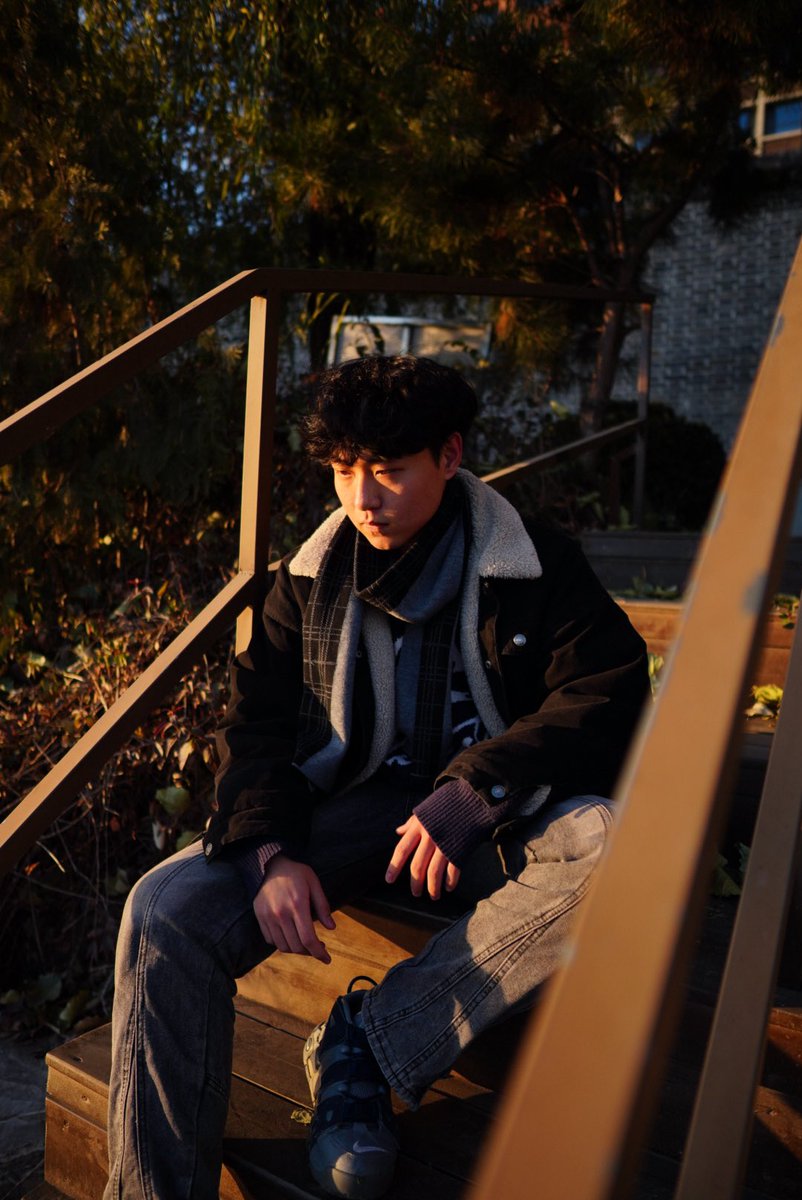 3stone28851's tweet photo. 没想到出去做个视频还能出片，得亏一起拍视频的摄影师人好vocal 🤓 https://t.co/zD8pSuzVdq