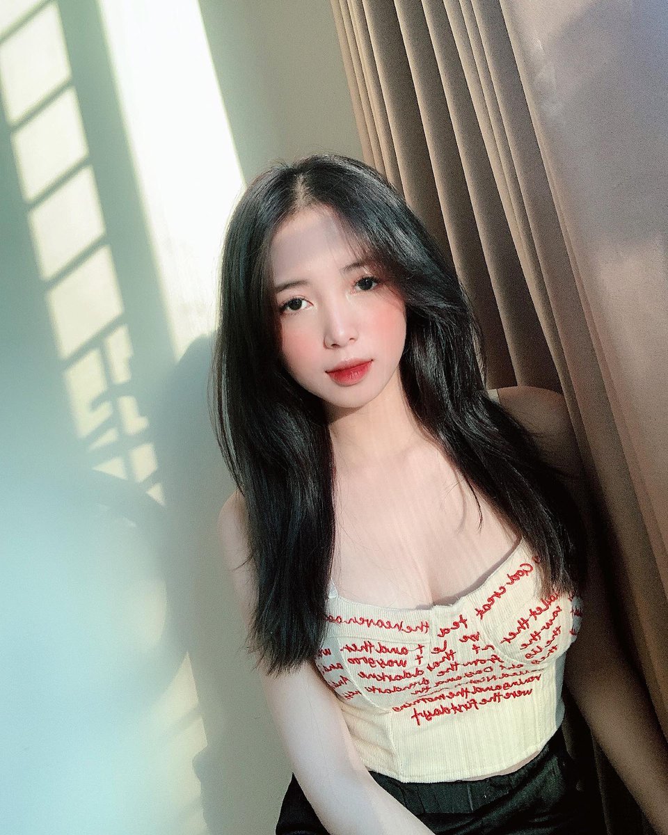 Xin chào! Tôi là người phụ nữ đáng yêu và hài hước, tìm kiếm một người bạn nam để cùng chia sẻ niềm vui và đam mê.