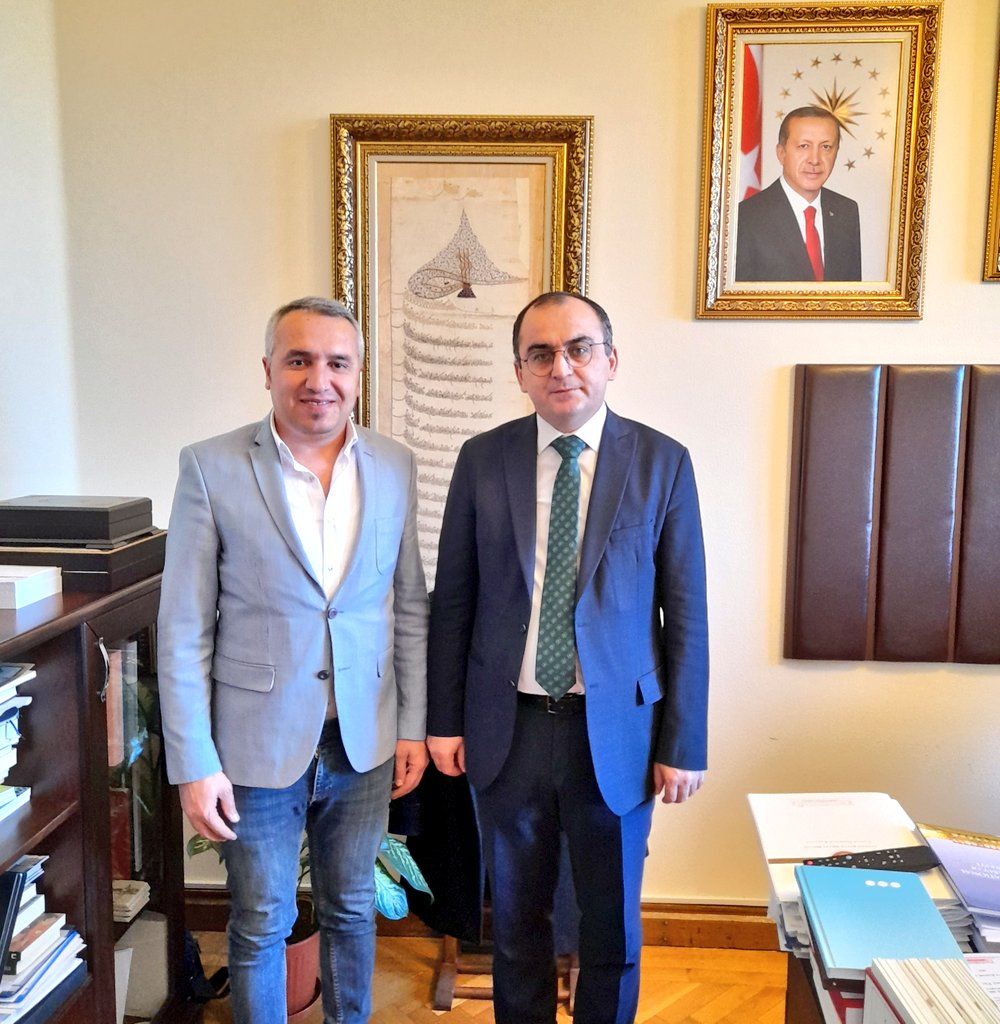 EkofullTr's tweet photo. Gazi Meclisimizde TBMM Genel Sekreter Yardımcımız Sayın Dr. Selçuk Kişi beyefendiyi ziyaret ederek #EKOFULL Dergimiz hakkında istişarelerde bulunduk. Değerli vakitlerini bize ayırdıkları için teşekkür ederiz
Dergiyi https://t.co/9IG1bw4V9v ve Milli Kütüphaneden takip edebilirsin https://t.co/9uGlfBcgHt