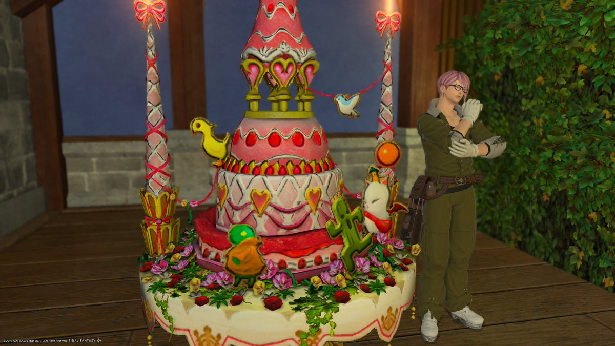 EscherStrange's tweet photo. Day 23: Feast
If a cake is big enough to be a meal, is it a feast?
#FF14 #FFXIV #GPOSERS #EorzeaPhotos #PS5 #XIV_PICTCLIP #Decembhyur2023 https://t.co/sbxaRDaiIJ