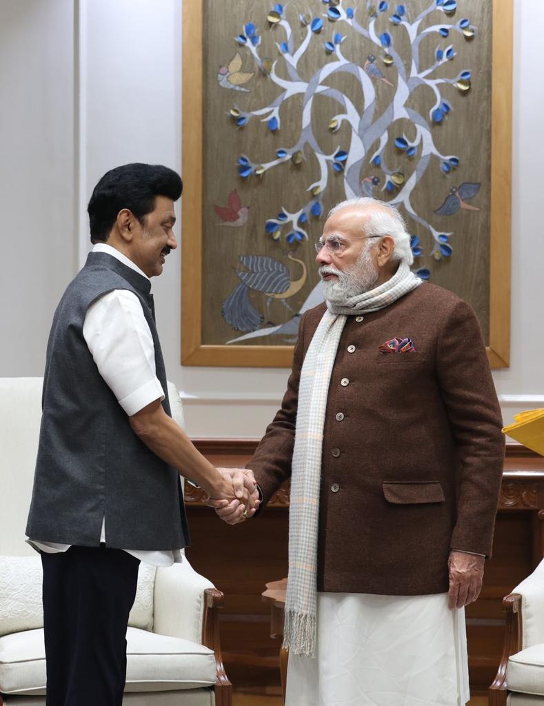 bala1422578's tweet image. Twitter trending now இந்தப் பிரச்சனைக்கு காரணமே ஐயா ஸ்டாலின் தான் எதிர்க்கட்சியாக இருக்கும்போது #Go_back_modi இப்போ ஆளும் கட்சி #welcome_Modi #மூடிக்கிட்டுபோடா_ஆடு #GoBackModi  #GoBackStalin &apos;