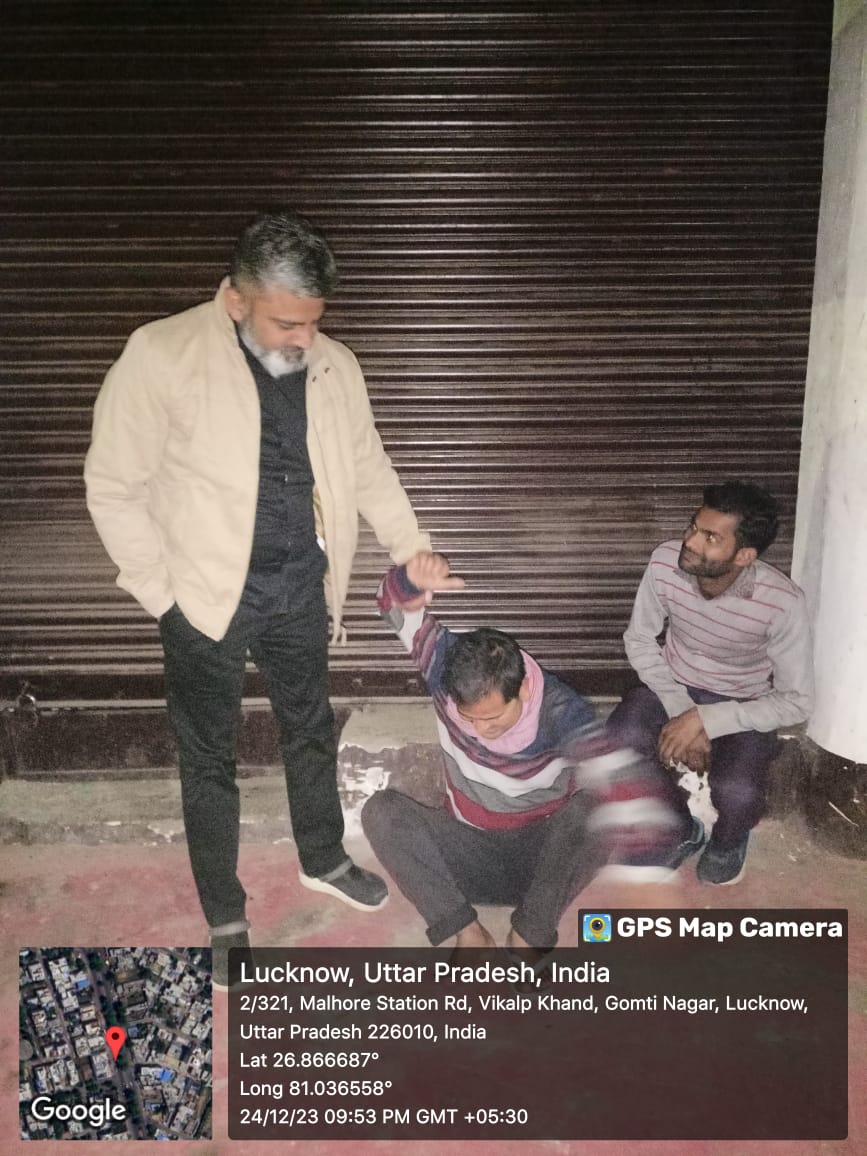 DAYNULMLUCKNOW's tweet photo. दिनांक 24/12/2023 को आश्रयहीन व्यक्तियों को chinhat शेल्टर होम तक लाने हेतु विशेष अभियान चलाया गया। लोगों को मोबिलाइज कर शेल्टर होम तक लाया गया ।
#UPCares #SupportforHomeless #NULM #UP #CHINHAT #SHELTERHOME #LUCKNOW https://t.co/q0hUW4FvGt