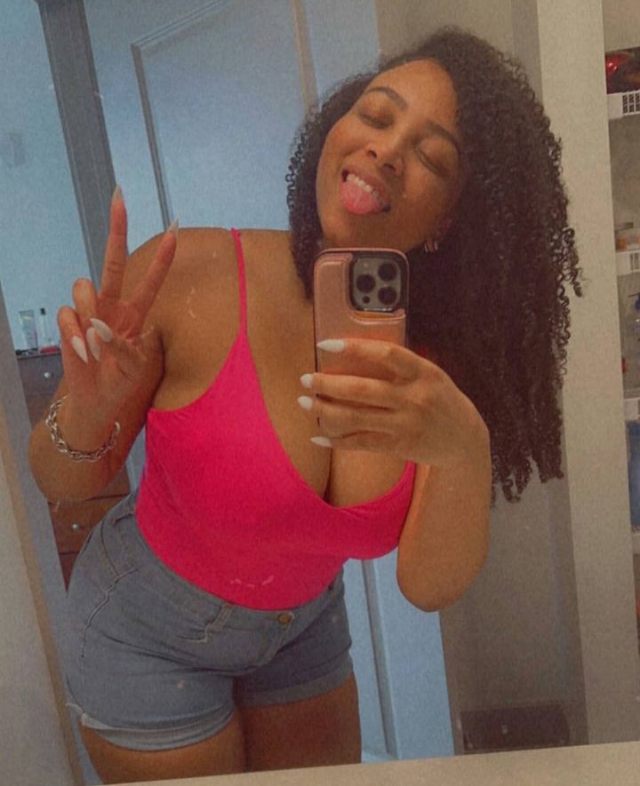 Reine_Pamelo's tweet photo. Hbd to me https://t.co/yyLztJmxJB