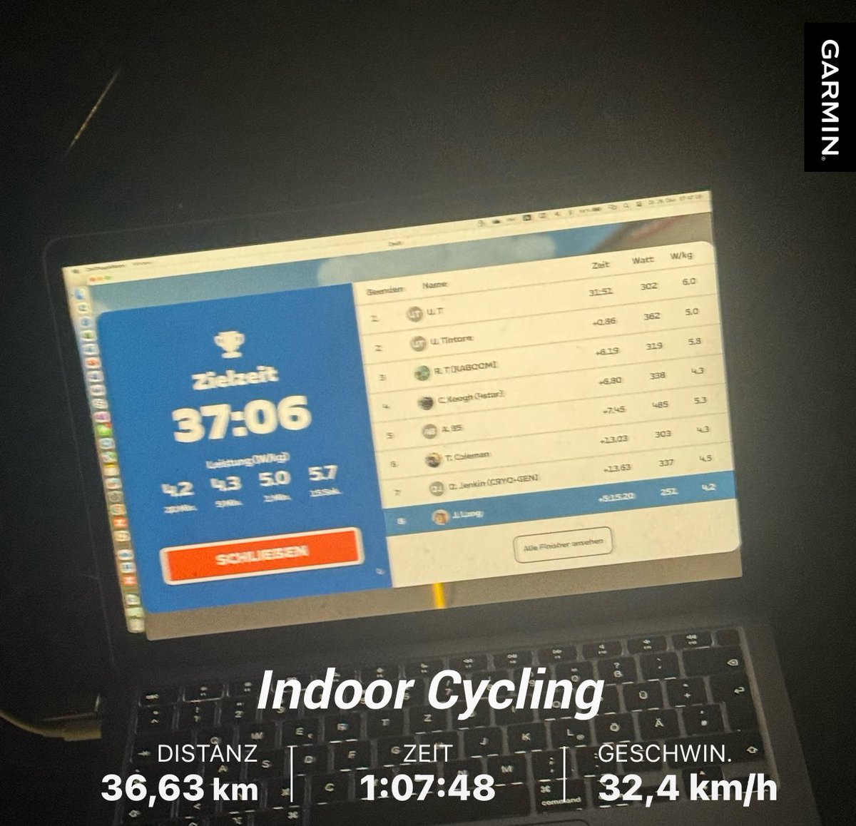 jensandmie's tweet photo. Herrlich so ein kleines Rennen am Feiertag

#Rollentraining 🚴‍♀️ https://t.co/uOJJOSUscK