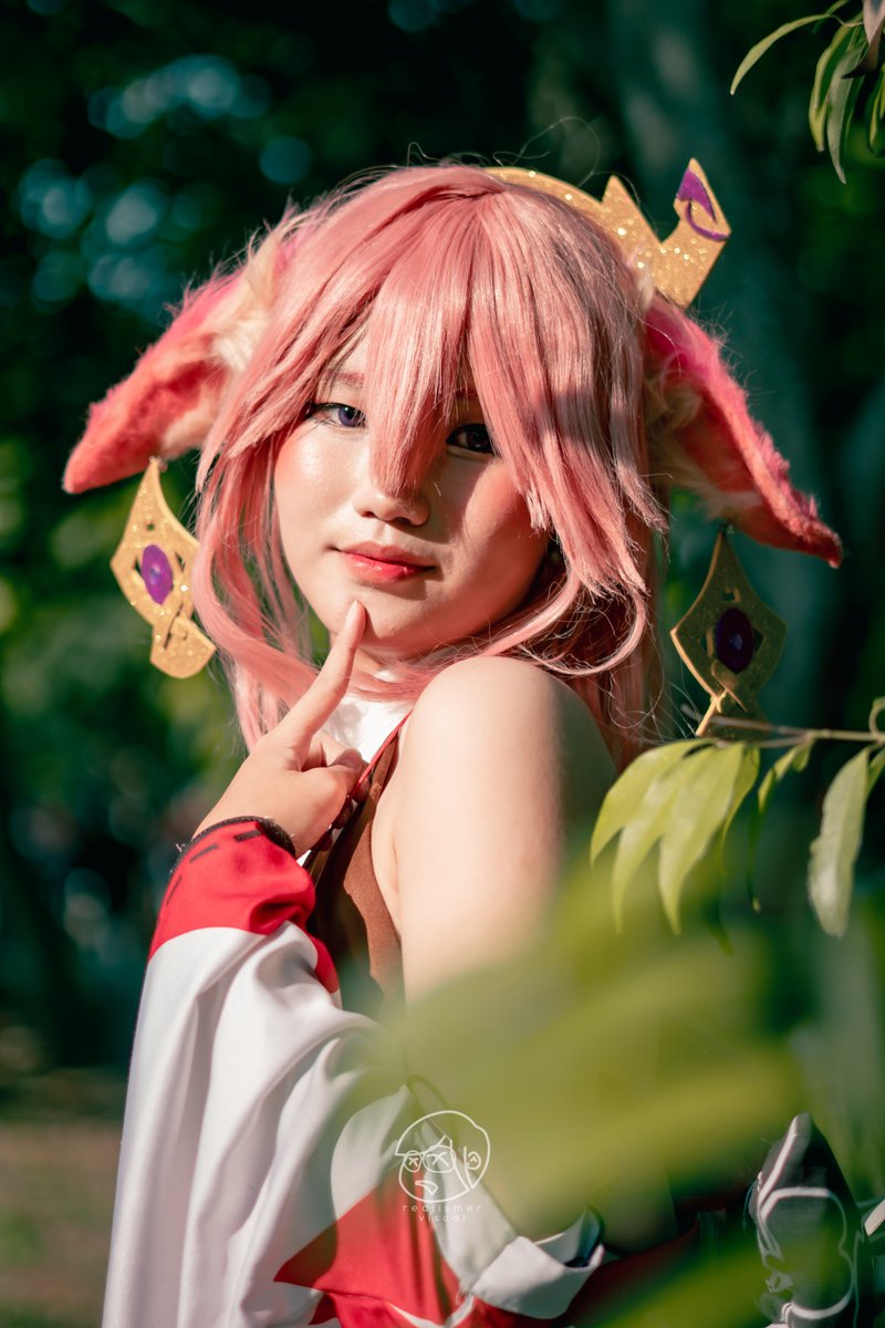 Pikirinlah's tweet photo. Yeyeyae
#Comifuro17 #cosplay #RvPhoto #YaeMiko #Genshinlmpact https://t.co/YilPCWFXSX