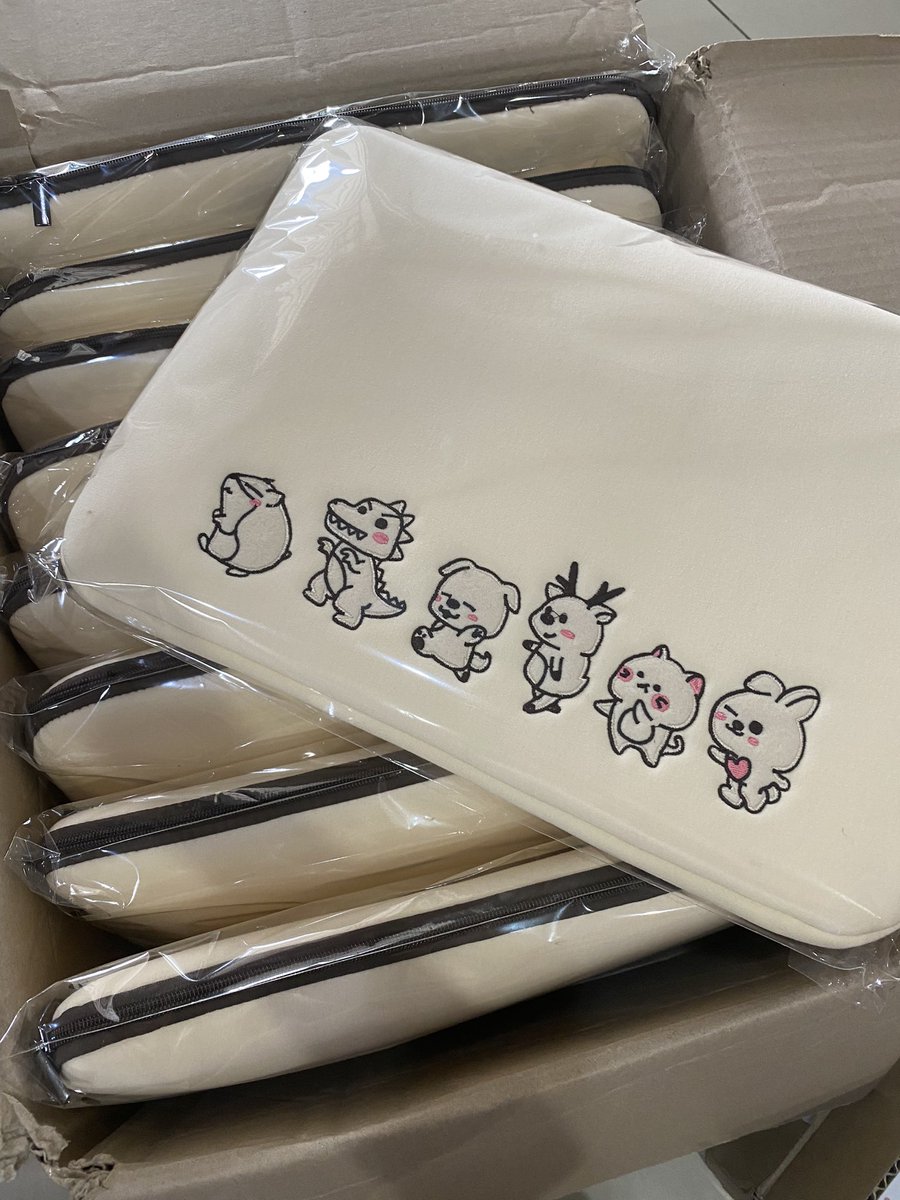 tzexin0616's tweet photo. #XinUpdate
📦Today’s Arrival
📍Infinite 2024 Season Greeting
Only 9 copies arrived, still have 15 copies just shipped back to MY today. Estimate arrive by this week.
📍Day6 Lightband ver 3
📍Weverse Black Friday Sale
All above will be start shipping on this weekend🙏🏻 https://t.co/xf0opoU6lS