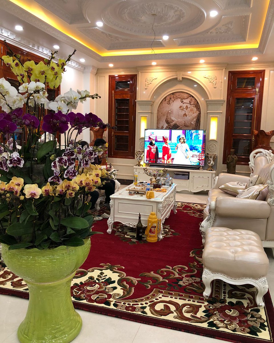 Chào em trai! Tôi là một người phụ nữ yêu thích ẩm thực và khám phá các món ăn mới, mong muốn tìm một người bạn đời yêu thích ẩm thực và cùng nhau khám phá văn hóa ẩm thực.