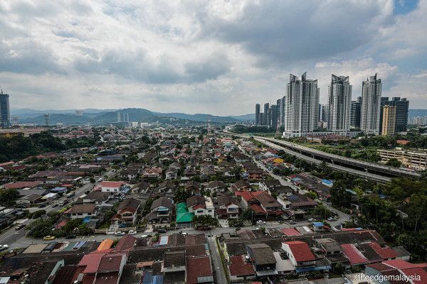 myedgeprop's tweet image. AmInvestment expects 27% earnings growth for developers in 2024 #propertyoutlook #propertydevelopers #myedgeprop buff.ly/3GYgnYK