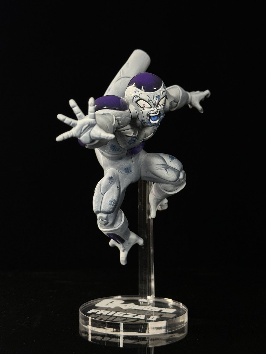 Gxm弗利萨
原型：<a href="/varoq000/">VAROQ</a> 
涂装：Pask
重涂分享