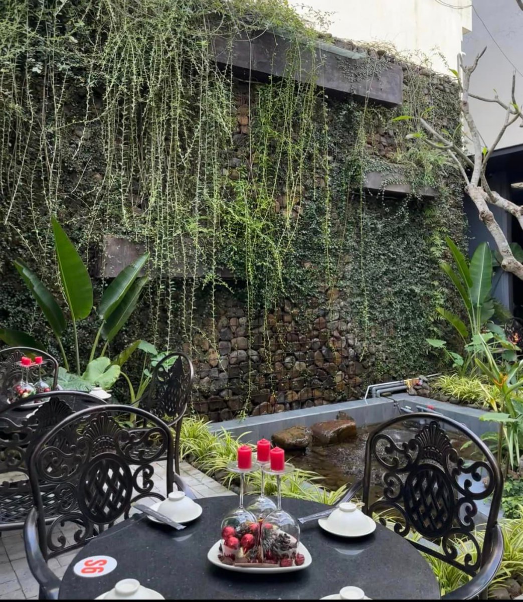 Chào bạn! Tôi là người phụ nữ năng động và thích thể thao, muốn tìm một người bạn nam cùng sở thích.