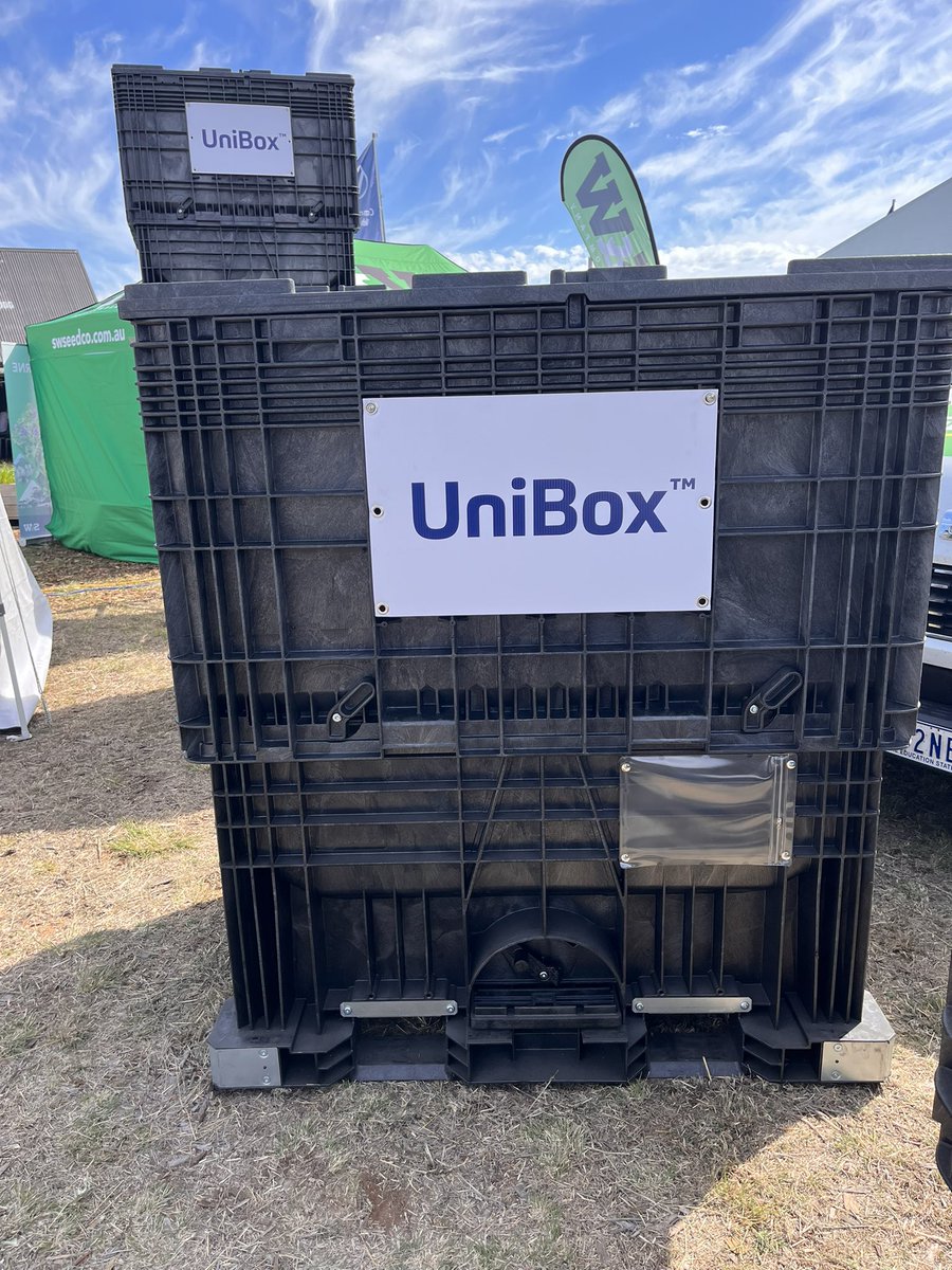 UnitedAg_'s tweet photo. For all your Seed, Feed and Fertilser storage solutions, have a look at the Unibox solution. No more dangerous BULK BAGS! Reusable, stackable, rodent and weather proof. Contact Tim from United Ag on 0419 333 799 to discuss further. https://t.co/Zf0WpGxQgw