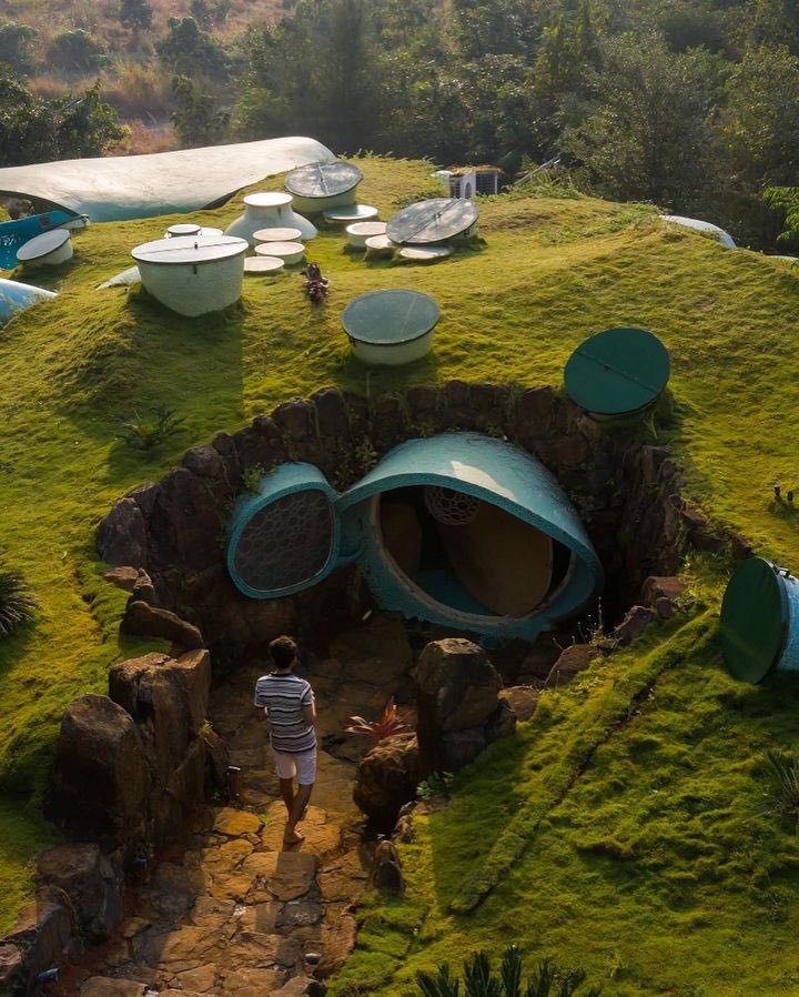 GoHomestay's tweet photo. India’s first hobbit house😍

AsanjA, Murbad Maharashtra 

https://t.co/2auPlyxkm2 https://t.co/uxywLeUBgv