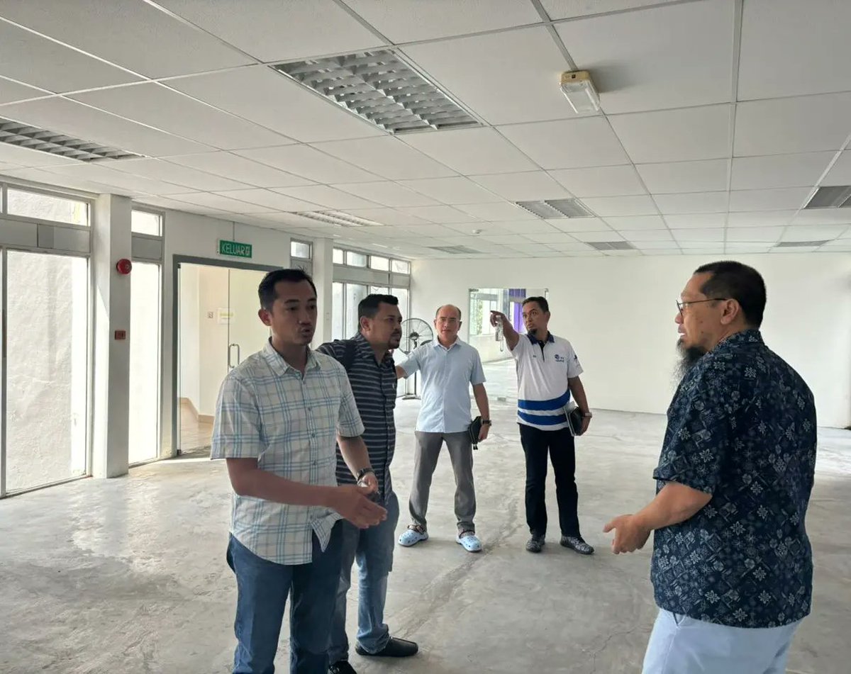 mtdcmalaysia's tweet image. On 21 December, MTDC Co9P® was honoured to receive a visit from MySpatial Sdn Bhd. to Co9P® to discuss collaboration plans to further expand the company’s offerings.  

The company specialises in drone and geospatial technology, ICT, and R&amp;amp;D.

#MTDCMALAYSIA #MOSTI #Co9P