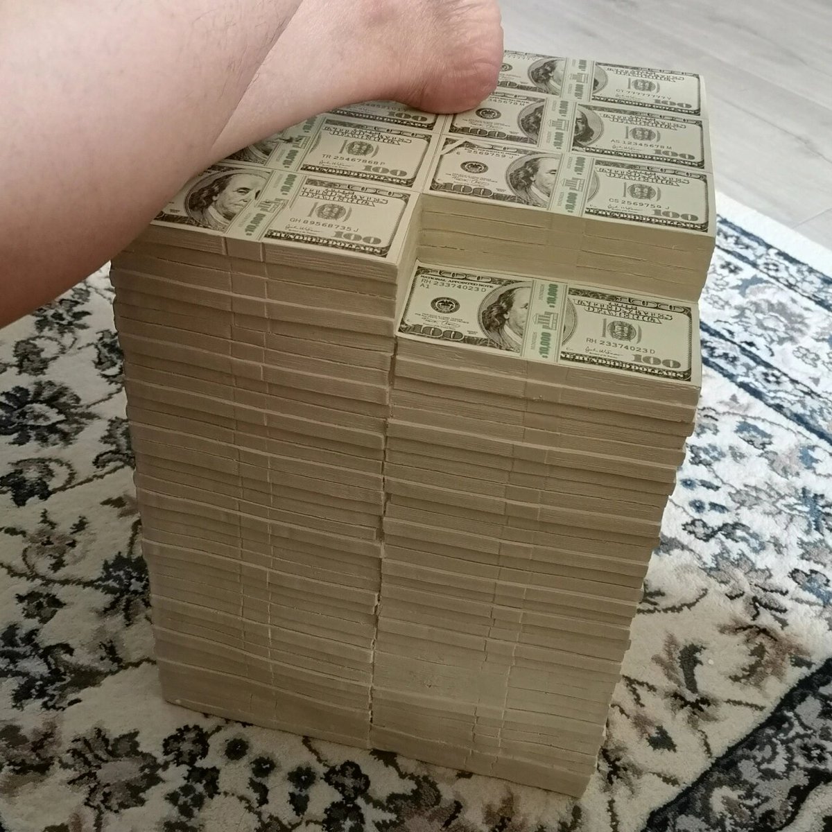 Está nervoso com a procura de emprego? Por que não experimentar nossas oportunidades de meio período online? Você pode ganhar de 200 a 800 reais todos os dias, e seu salário será liquidado em dinheiro para solucionar suas necessidades emergenciais.