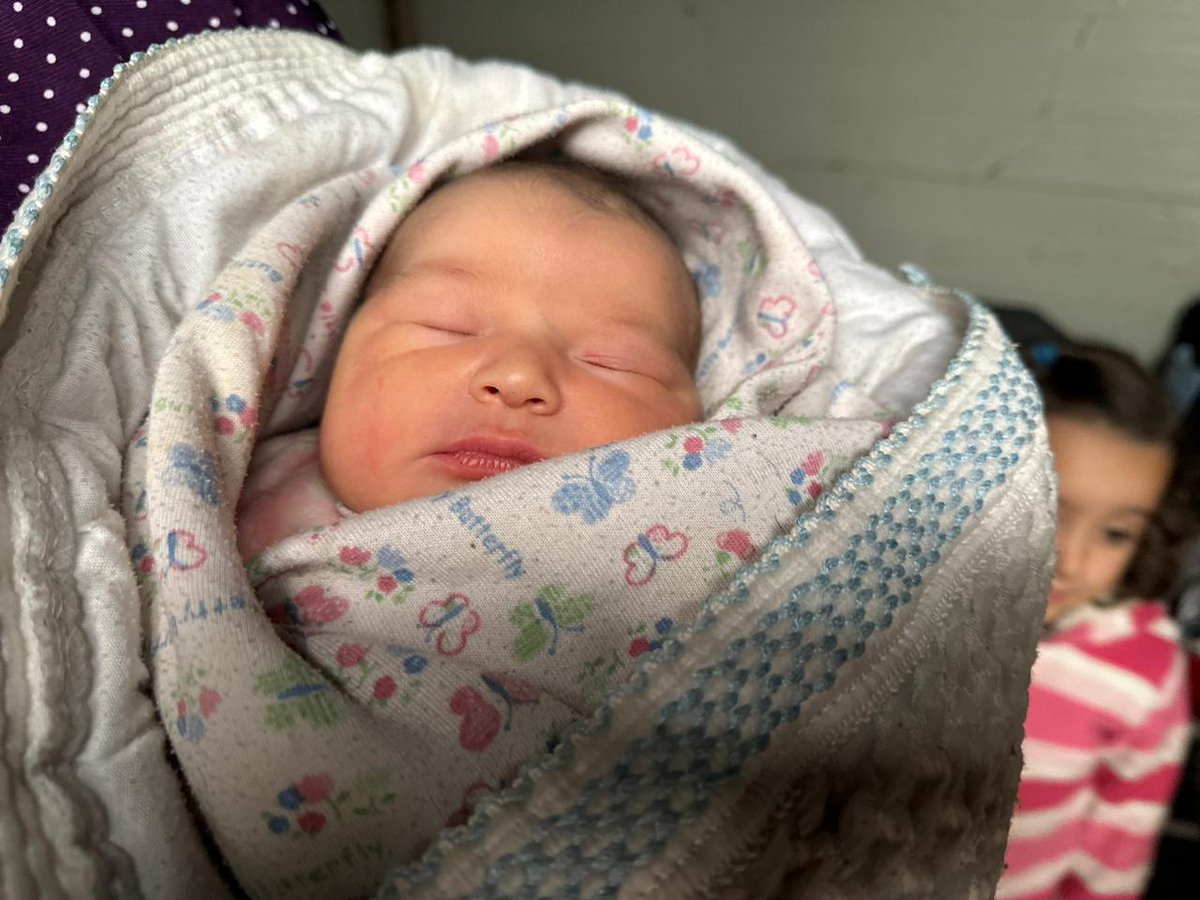 On the evening of December 23rd, baby Hoor was born amid the chaos of the maternity ward at Nasser Hospital📍#GazaStrip 

Mother Raneen recounts her painful & traumatic childbirth experience, which she describes full of 'fear & panic' during ongoing bombardment.

#HearTheirVoices