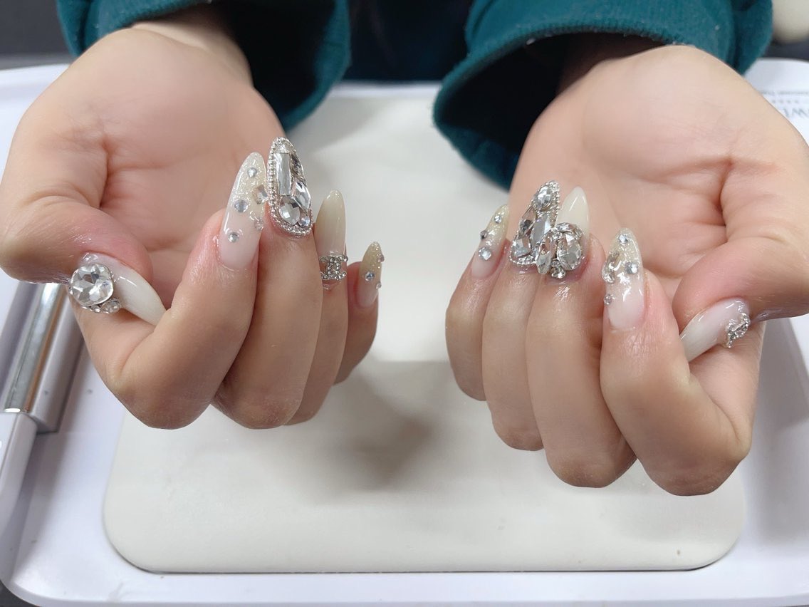_111671's tweet photo. にゅーねいる💅 https://t.co/OUfb6bJ0hx