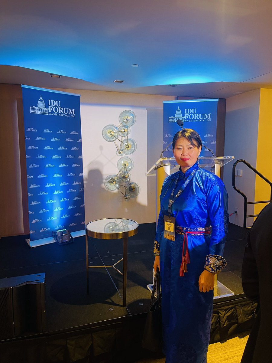 Би УИХ-ын гишүүн боллоо гэхэд Ард түмэнд хэрэгтэй хүн болж чадахгуй ээ. Би ЭЗ-ийг либералчилж, хувийн хэвшлүүд зах зээл дээр төрийн дарамтгүй чөлөөтэй өрсөлдөж, төр дээр хураасан бүх л бизнессийг хувийнханд дуудлага худалдаагаар зарж, төрийн цалгарлдуулдаг, татвар төлөгчдийн