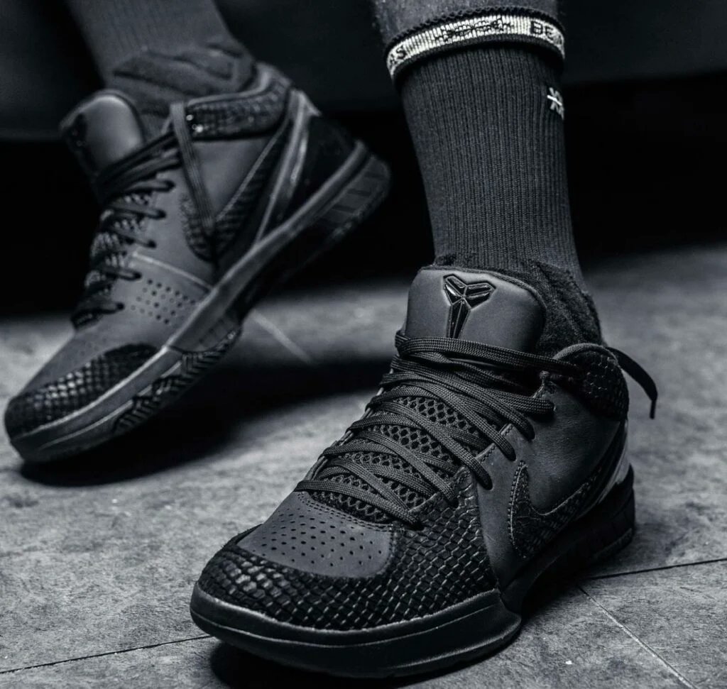 🏀 Kobe 4 Protro Gift of Mamba: Iconic design, unparalleled performance, and a step into greatness on the court 🙏✨

Lace up in greatness, Join SSX now and start making money 🤑discord.gg/UZ3y8fsVMJ