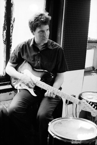 elsotaescala's tweet photo. #bersions
587.- #SteveWynn "Million Miles Away" -2006- (#ChrisFradkin, #JoeyAlkes, #PeterCase) #ThePlimsouls -1983-
https://t.co/e6sCHhKVvs https://t.co/e4DhofQrAA