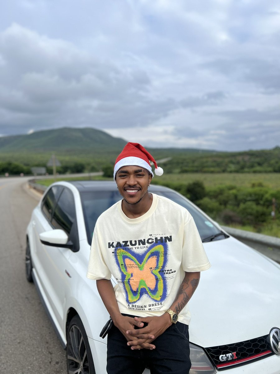 IdealOne_'s tweet photo. 23’🌲
_______
#MerryChristmas #fyp #Mzansi #SantaClaus #SouthAfrica #nature #outdoor https://t.co/I9S6fl0hLI