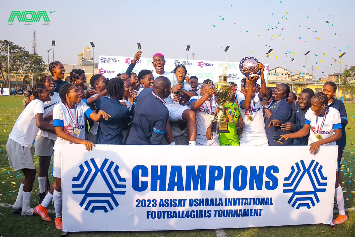 Superfalconshow's tweet photo. Pictures From The Record-Breaking Homecoming Bash For Asisat Oshoala. @AsisatOshoala 

#TheMTNSuperFalconsShow #ThisIsNaija #WhereFootballLives. https://t.co/R1uW7ExGbK