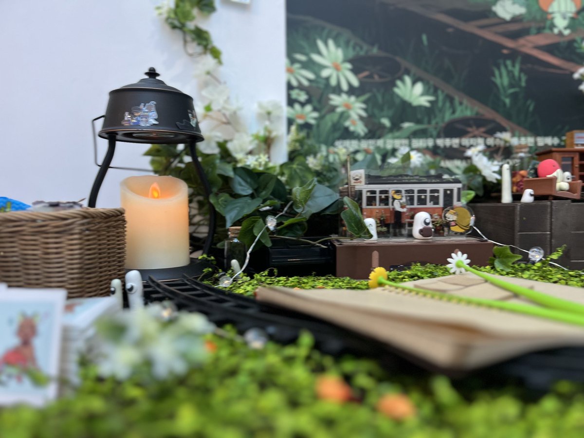 #CKAS2024 외부 전시&amp;상영이 무사히 종료되었습니다.
추운 날씨에도 졸업전시 방문해 주신 많은 분들께 감사드립니다!

<메모리얼 엔진> 굿즈와 아트북은 1~2월 중으로 통판 계획이 있으며 빠른 시일 내에 관련 사항을 안내드릴 수 있도록 하겠습니다.

감사합니다!