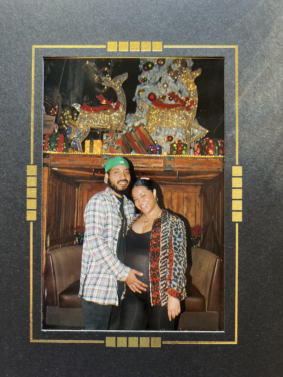 NELLIBEANS's tweet photo. Hope everyone had a beautiful Christmas 🎄🤰 #April2024 https://t.co/6sX5HRVyml