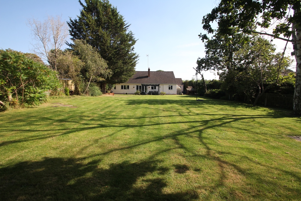 Meadside, Buckley Green ↙️
💰️New Price: £850,000

rightmove.co.uk/properties/139…

#buckleygreen #henleyinarden