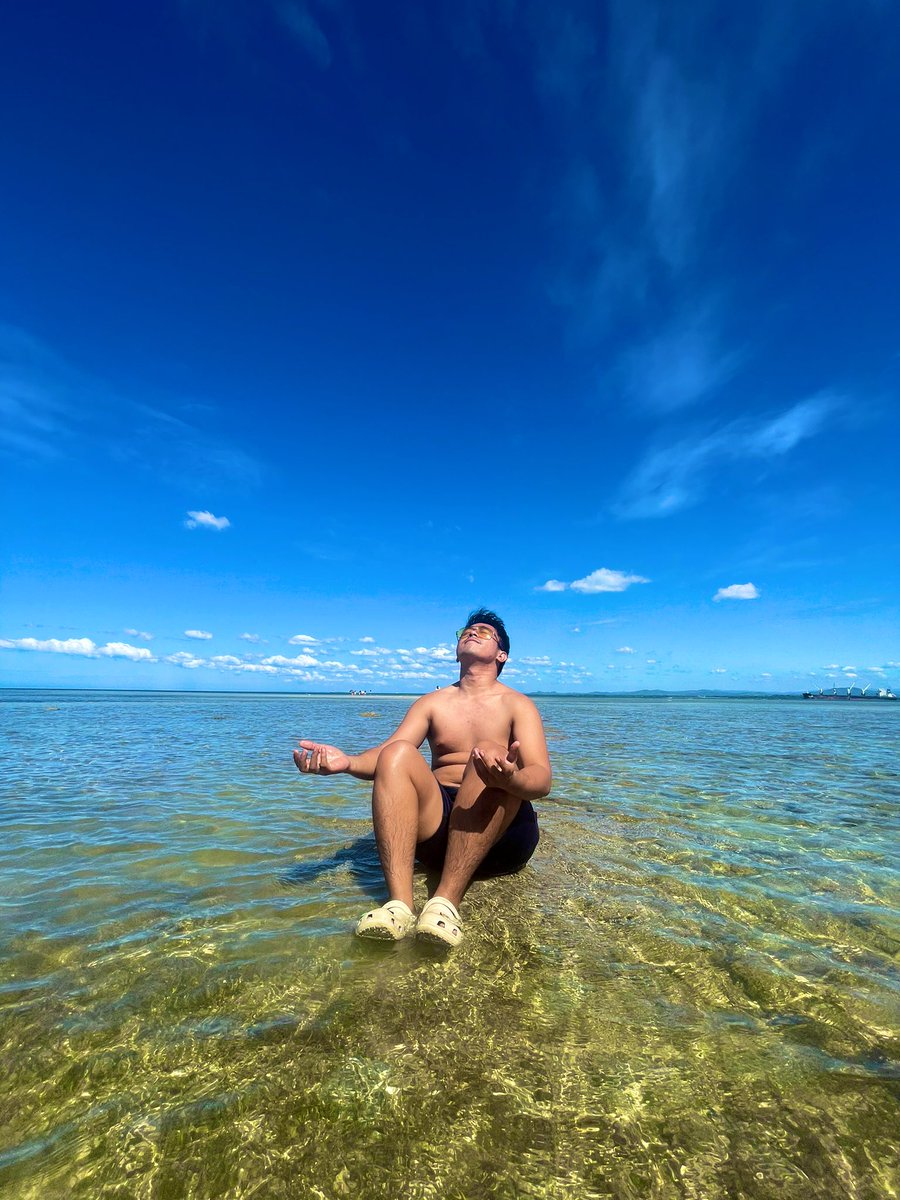 MrkFerrer's tweet photo. Vibing with lowtide sea https://t.co/7ALlu1W7hP