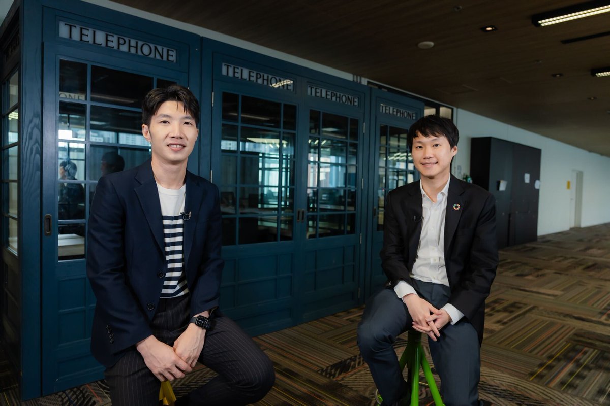 toppjirayut's tweet image. ยินดีต้อนรับ TNN Tech สู่ออฟฟิศ Bitkub ครับ 

ผมรู้สึกดีใจและเป็นเกียรติอย่างมากที่ทาง &apos;TNN Tech&apos; ได้เข้ามาเยี่ยมชมออฟฟิศและสัมภาษณ์เพื่อแบ่งปันประสบการณ์กับผมในครั้งนี้ ฝากทุกคนติดตามกันด้วยนะครับ 

#TNNTech #ToppJirayut #ท๊อปจิรายุส