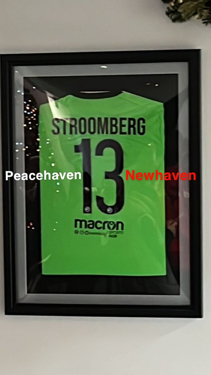 Mikey Browne (@mikeybrowne1) on Twitter photo Dockers⚓️ <a href="/NewhavenFC/">Newhaven FC</a> Dockers⚓️ <a href="/NewhavenFC/">Newhaven FC</a>
