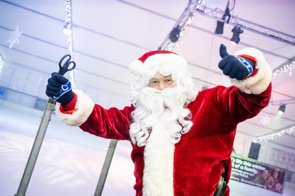 Santa's brought you a brilliant gift, as from today, all the 8.45pm sessions on our ice rink are reduced to just £8! Come along and Sk8 after 8 right up until the 7 January! We'll see you there as we skate into the New Year! ow.ly/cpYx50QkYKu #skating #skate #icerink