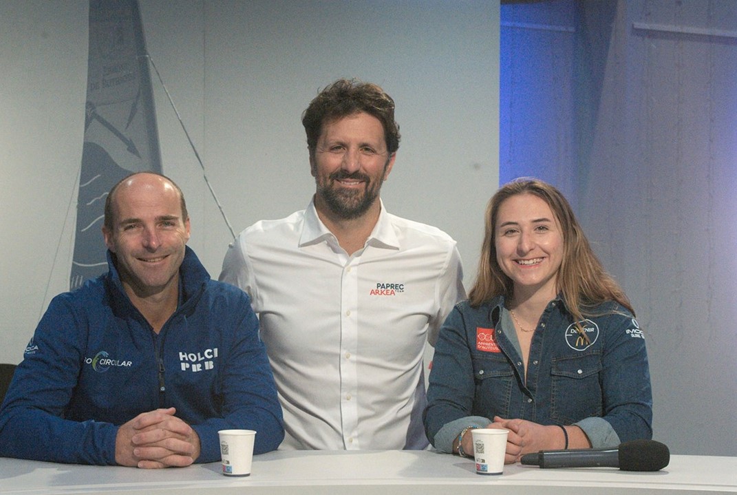 Violette Dorange, Nicolas Lunven et Yoann Richomme au Café de la Marine [Vidéo] letelegramme.fr/sports/voile/v… via @LeTelegramme @VioletteDorange @nicolunven @yoannrichomme @ImocaGS @LeRetourALaBase @TeamPaprecArkea @Team_Holcim_PRB @VendeeGlobe @cafemarine