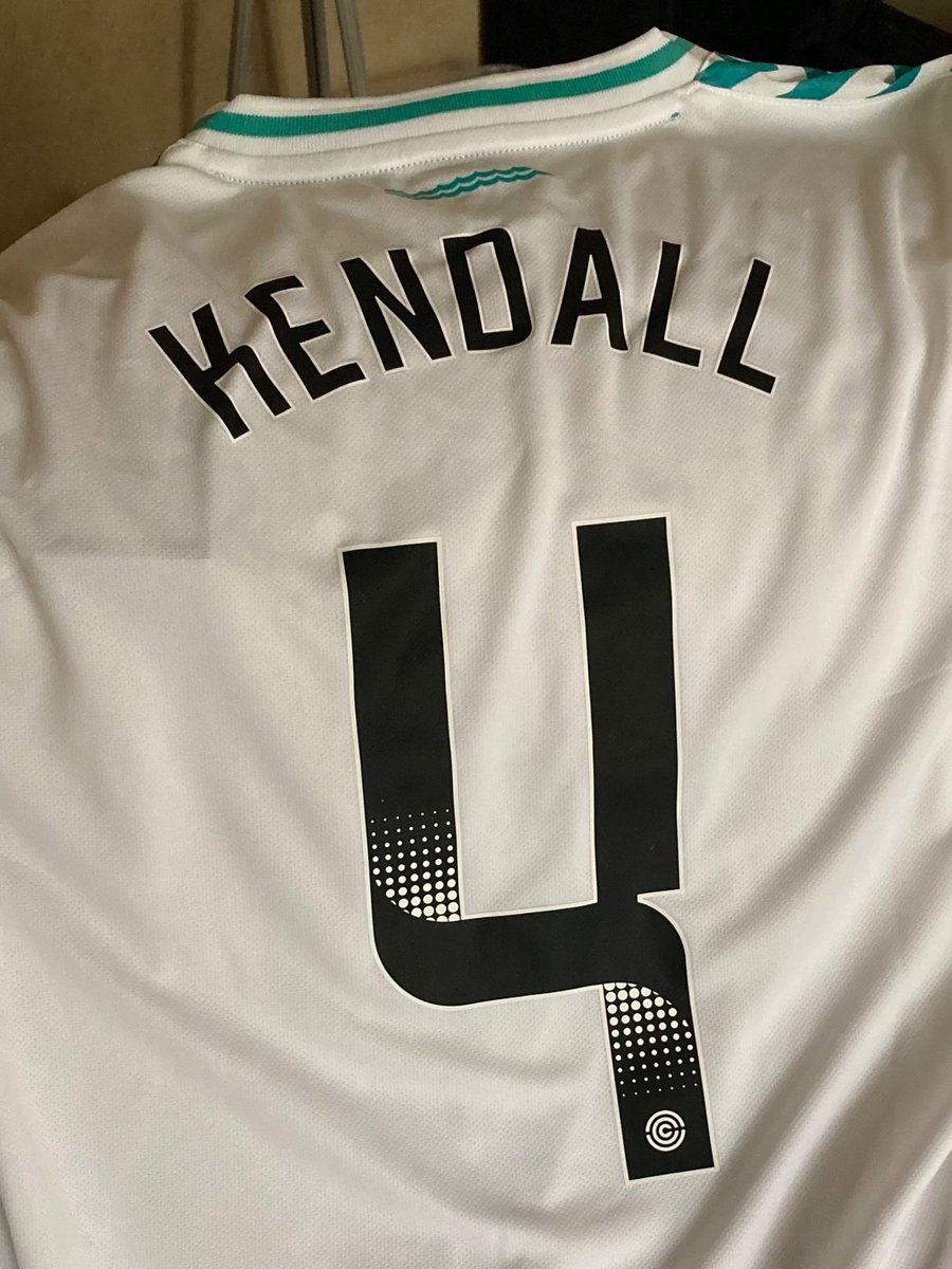 @BarclaysWC My daughter was VERY happy to receive her very own @luciakendall14 shirt for Christmas! @SaintsFCWomen