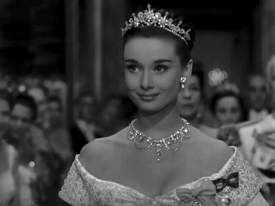 TheCinesthetic's tweet photo. roman holiday (1953) https://t.co/QQDvKtmhFK