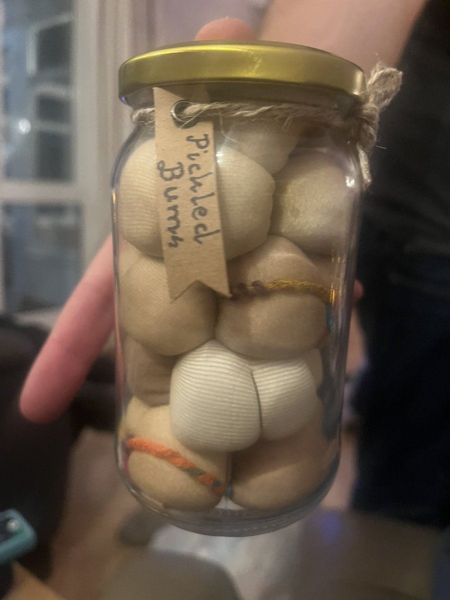 cactusjack2's tweet photo. @ladbible How about pickled bums https://t.co/uGH9clopn4