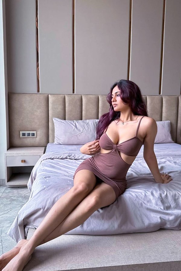 GCRGv8ebMAAistj?format=jpg&name=900x900