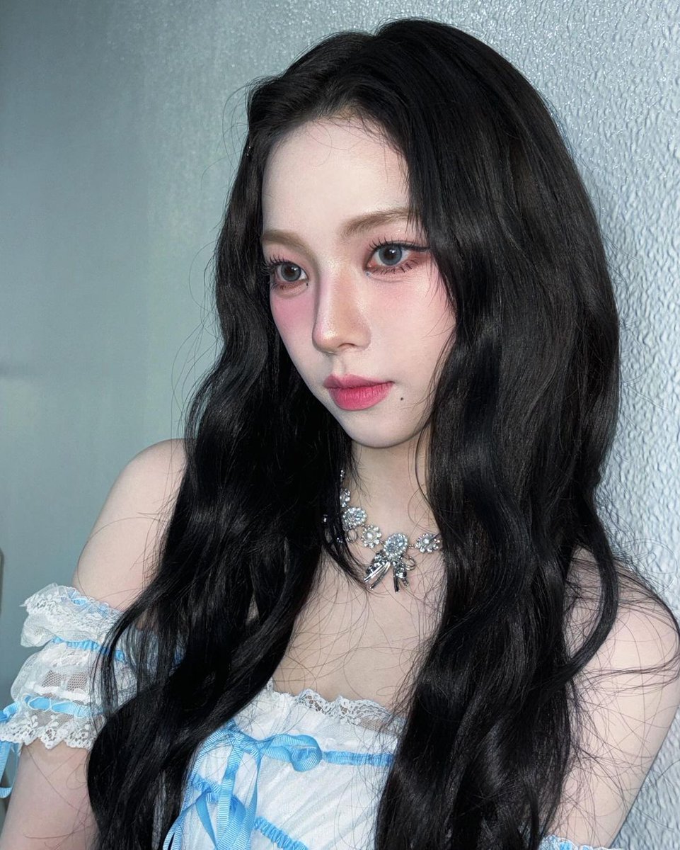 _qKARINA's tweet photo. https://t.co/LeCyWZr3O0