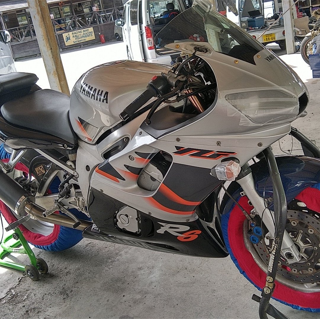99_YZF_R6's tweet photo. #あなたの愛車のキャッチフレーズはなんですか
#YZFR6
#5EB
「エキサイトメントあふれる走行性能」 https://t.co/1Pl9s82k9y