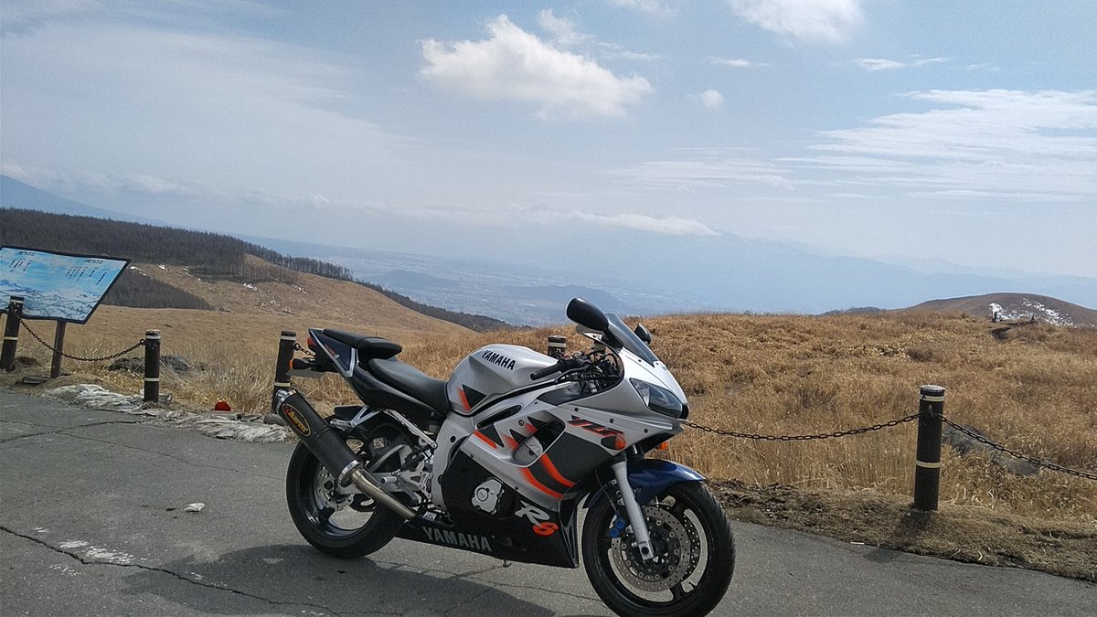 99_YZF_R6's tweet photo. #あなたの愛車のキャッチフレーズはなんですか
#YZFR6
#5EB
「エキサイトメントあふれる走行性能」 https://t.co/1Pl9s82k9y