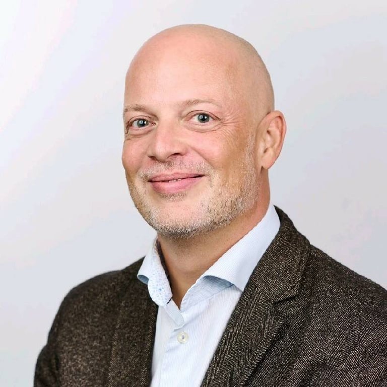 cheapvpsbox's tweet image. SUSE is committed to offer support to CentOS users. Check out what SUSE&apos;s CTO, Dr. Thomas Di Giacomo said 👉 

#SUSE #SUSEChampions infl.tv/nAHj