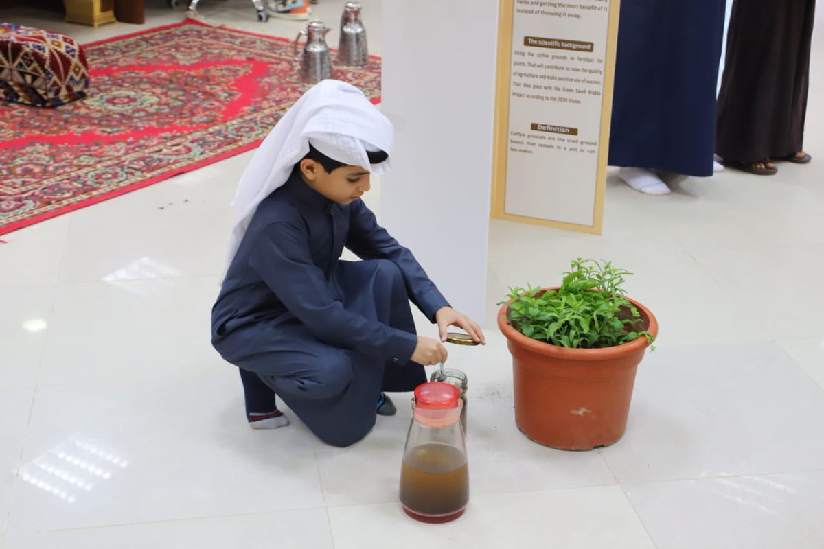mawaheb2022's tweet photo. طلاب مدارس #مواهب_الوادي الأهلية يشاركون في مسابقة #الأولومبياد_الوطني_للغة_الإنجليزية (ELO) بهدف الارتقاء بمهارات اللغة الإنجليزية وأساليب البحث العملي الحديث . 
#وزارة_التعليم https://t.co/HGheCSHgx5