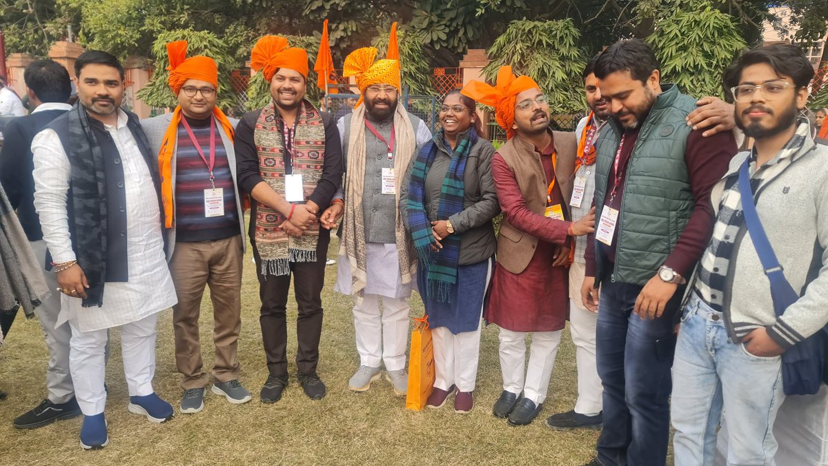 Lakshmirajbjp's tweet photo. चौधरी चरण सिंह विश्वविद्यालय में अखिल भारतीय विद्यार्थी परिषद मेरठ प्रान्त द्वारा ध्येय यात्रा के 75 वर्ष पूर्ण करने के अवसर पर अमृत महोत्सव समारोह में सम्मिलित होकर सभी से स्नेह भेंट की।
#abvp75years #अखिल_भारतीय_विद्यार्थी_परिषद_75_वर्ष #MLASiKanDraBad https://t.co/R4NElmKStN