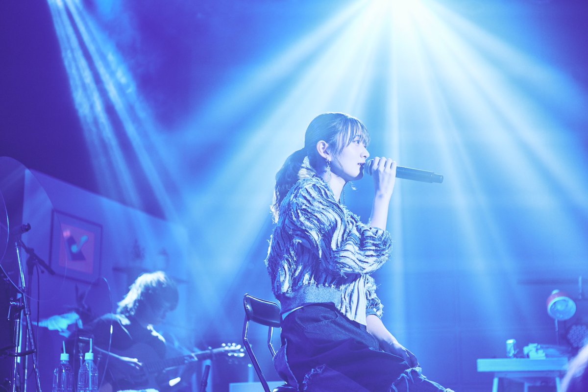 山根綺 ソロライブRoom404 Special Book 山根綺 1st COVER LIVE『Room 404』Behind the Scene』公開！ 初の本人