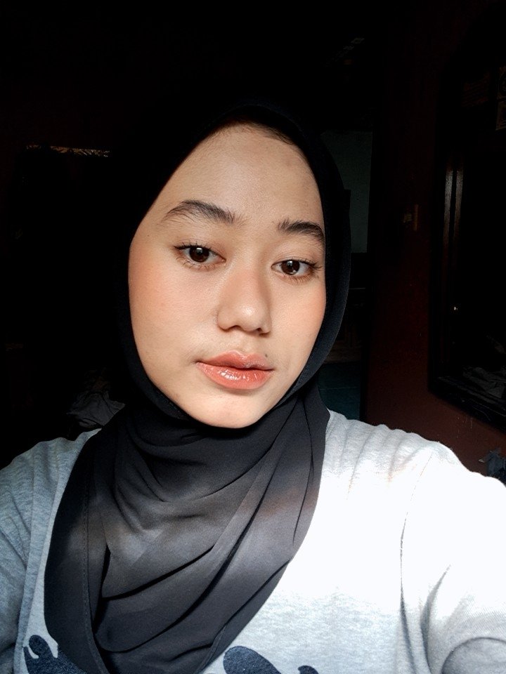 thaiteanicc's tweet photo. if you see this, quote with four non smiling pics! https://t.co/mtJEfQUqN8