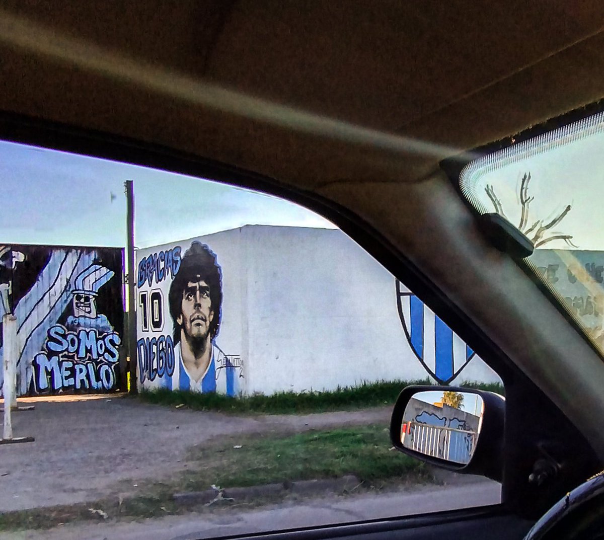 groundspotters's tweet photo. 🏟️ Estadio Juan Carlos Brieva
🛡️ @Argmerlooficial
📍 Merlo, Provincia de Buenos Aires
🇦🇷 Argentina
https://t.co/2IE6mblpYS
#argentinodemerlo #merlo #merlonorte #somosmerlo #desde1906somosmerlo #vamosmerlo #groundspotting #futbol #football #futebol #fodball #stadium #estadio https://t.co/Kq4oTAuMAt