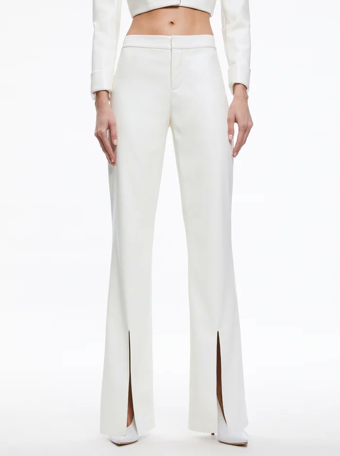 Step into elegance with our Women's White Leather Pants! ⚪️💃 Embrace sophistication in this chic and versatile piece that adds a touch of luxury to any ensemble. 🌟 #WhiteLeatherPants #WomensFashion #ChicStyle #FashionForward #VersatileElegance #LuxuryEssentials #ElevateYourLook